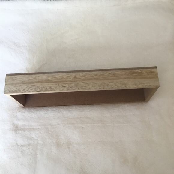 Rae Dunn White "HAPPY SPRING" Wooden Wall Sign - Picture 8 of 12